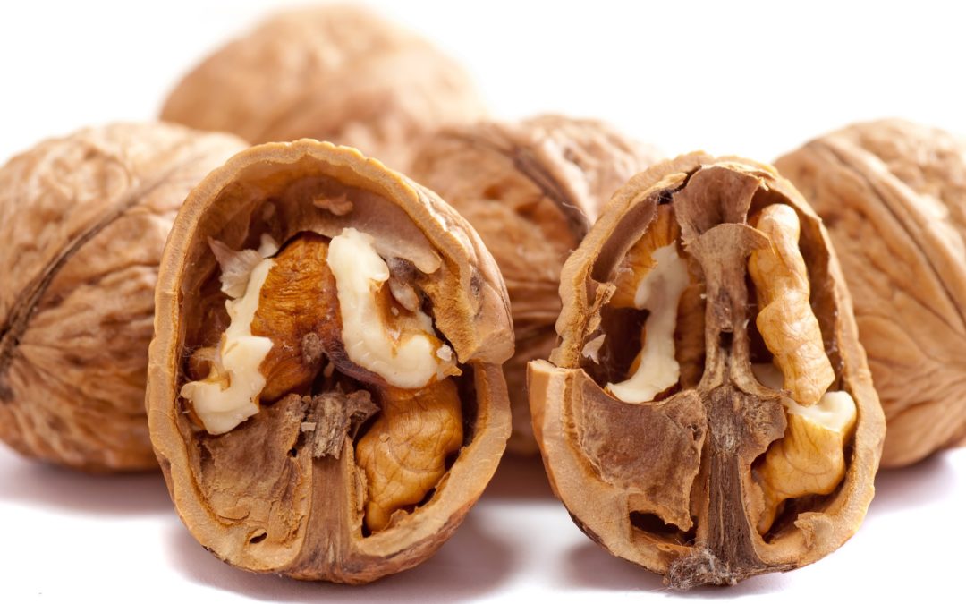 Salsa di noci: proprietà, valori nutrizionali e ricetta
